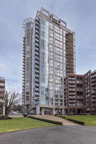 2005 1000 Beach Avenue