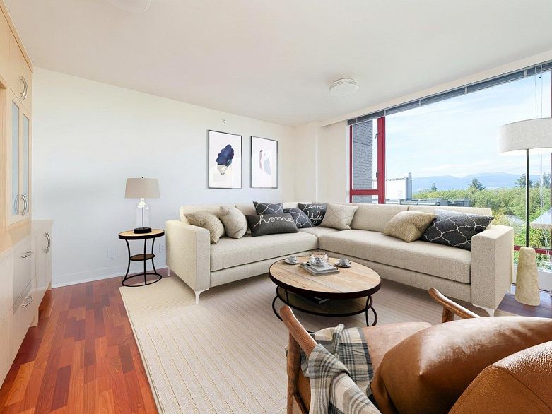 802 2108 W 38th Avenue