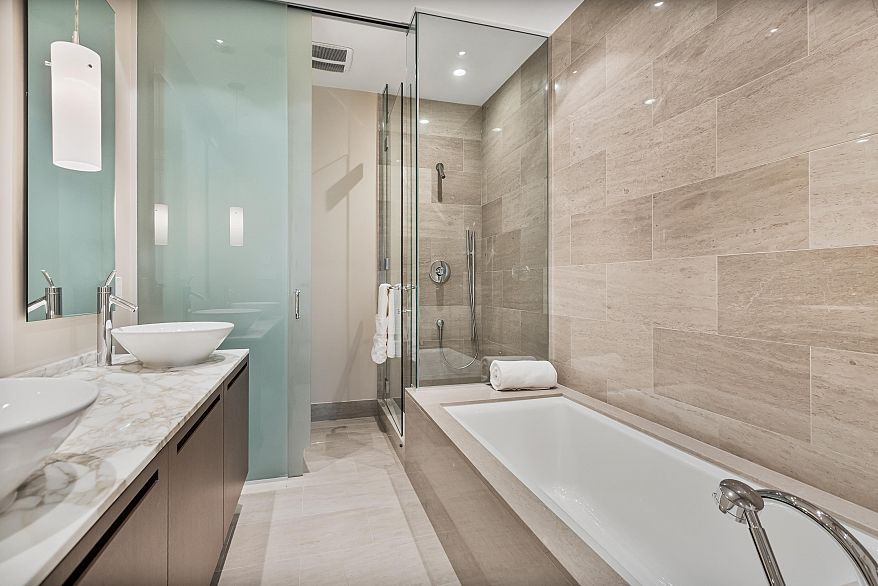 5501 1128 W Georgia Street