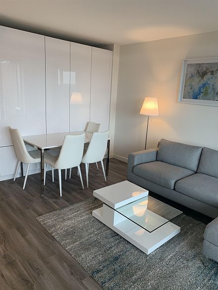 1206 285 E 10th Avenue