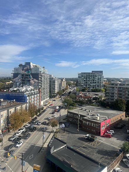 1206 285 E 10th Avenue