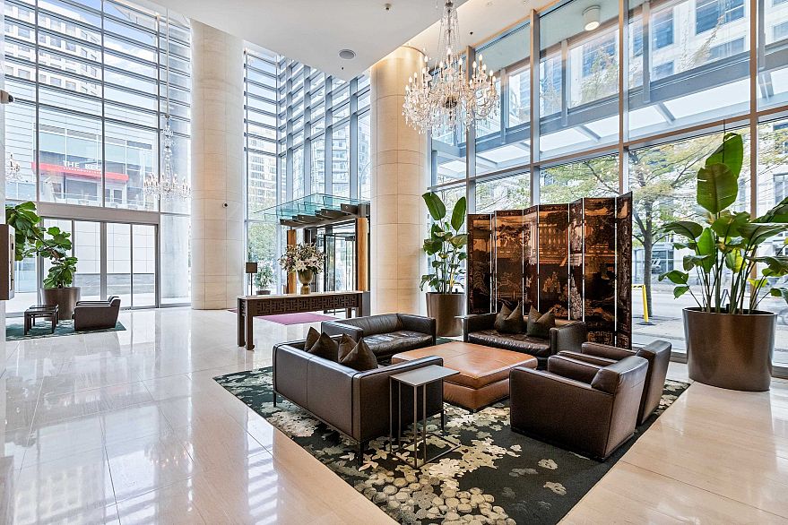 5501 1128 W Georgia Street