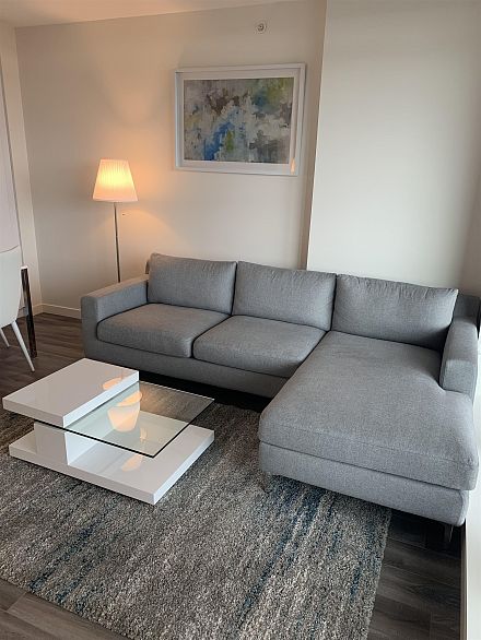 1206 285 E 10th Avenue