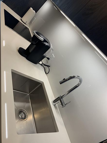 1206 285 E 10th Avenue