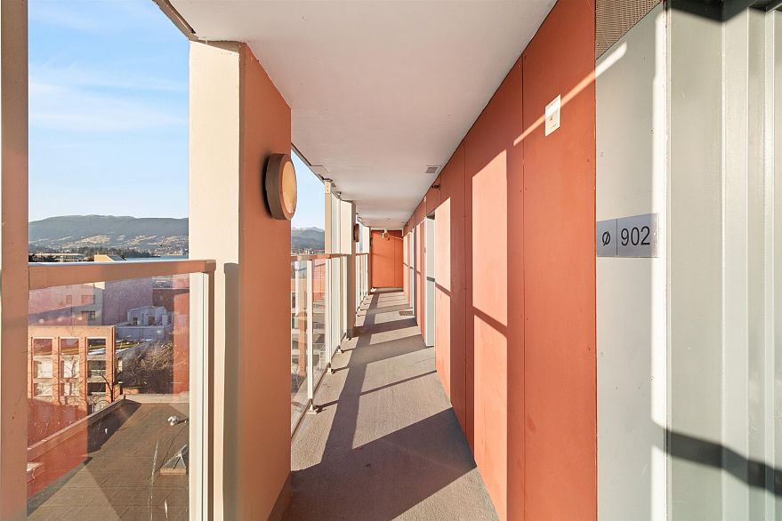 902 168 Powell Street