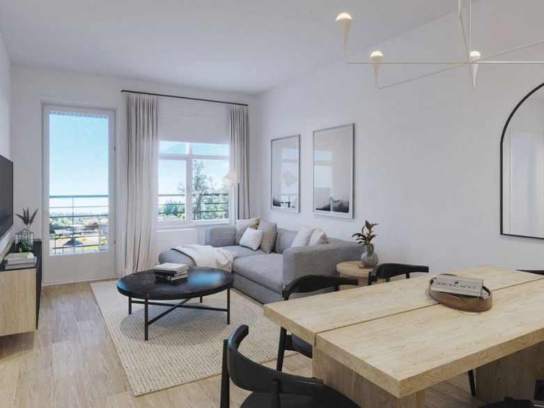 204 2450 Garden Drive