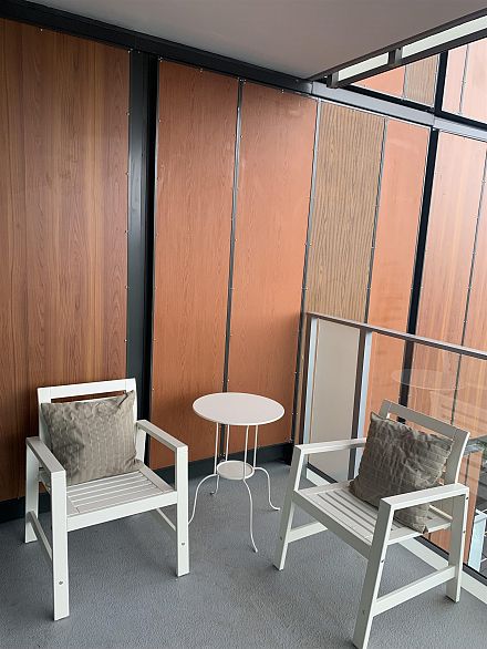 1206 285 E 10th Avenue