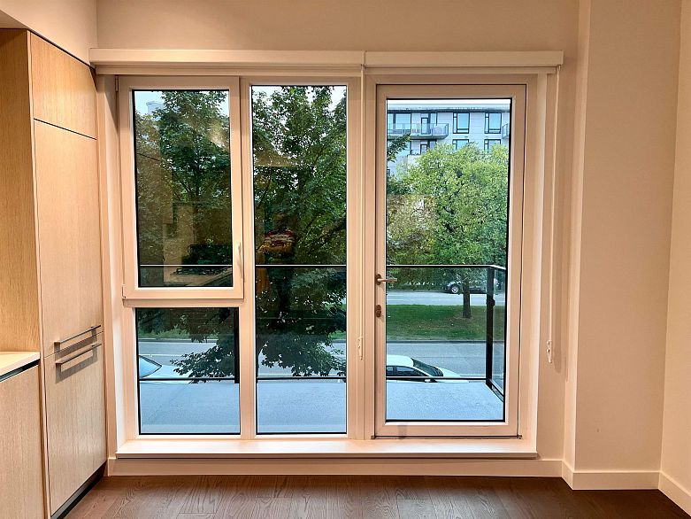 210 5168 Cambie Street