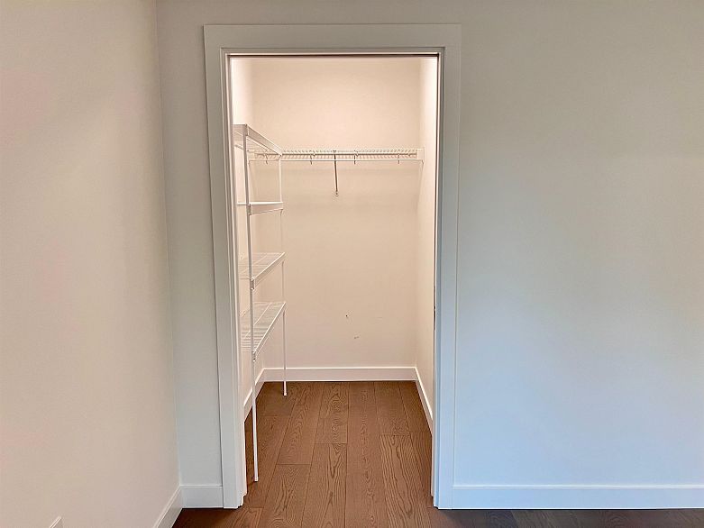 210 5168 Cambie Street