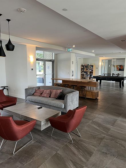 1206 285 E 10th Avenue