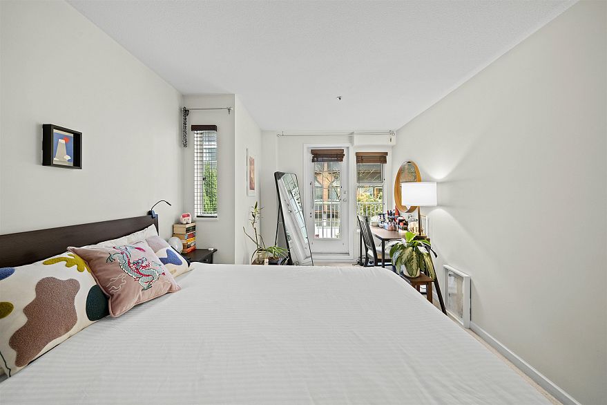 201 1868 W 8th Avenue