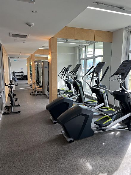 1206 285 E 10th Avenue