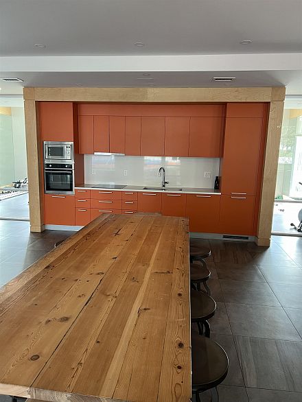 1206 285 E 10th Avenue