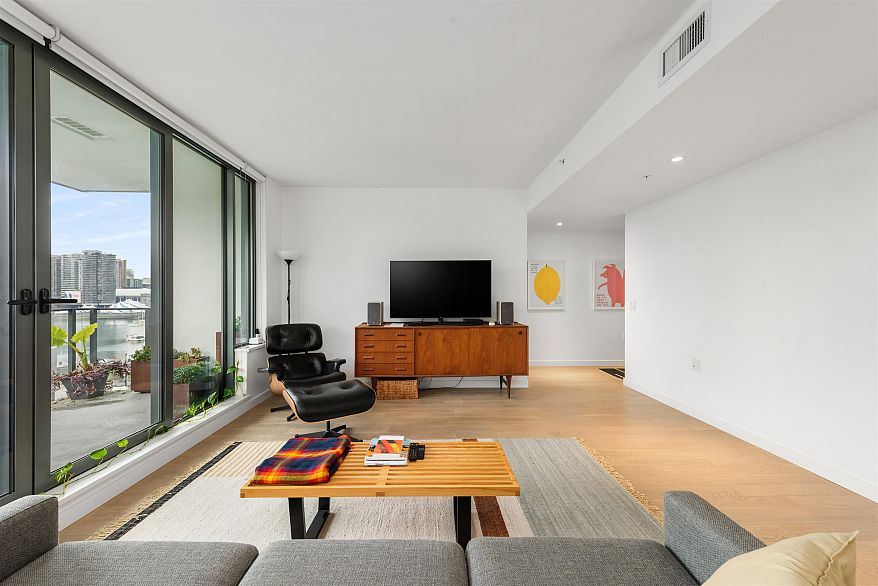 903 1678 Pullman Porter Street