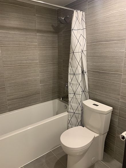 1206 285 E 10th Avenue