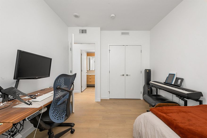 903 1678 Pullman Porter Street