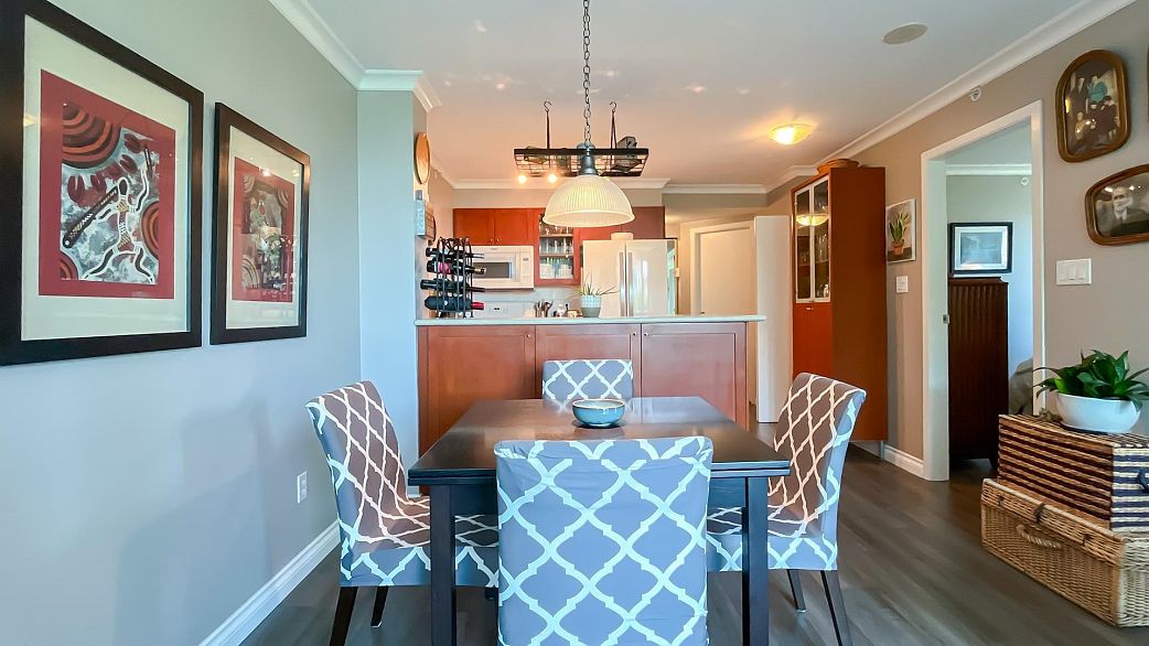 206 2733 Chandlery Place