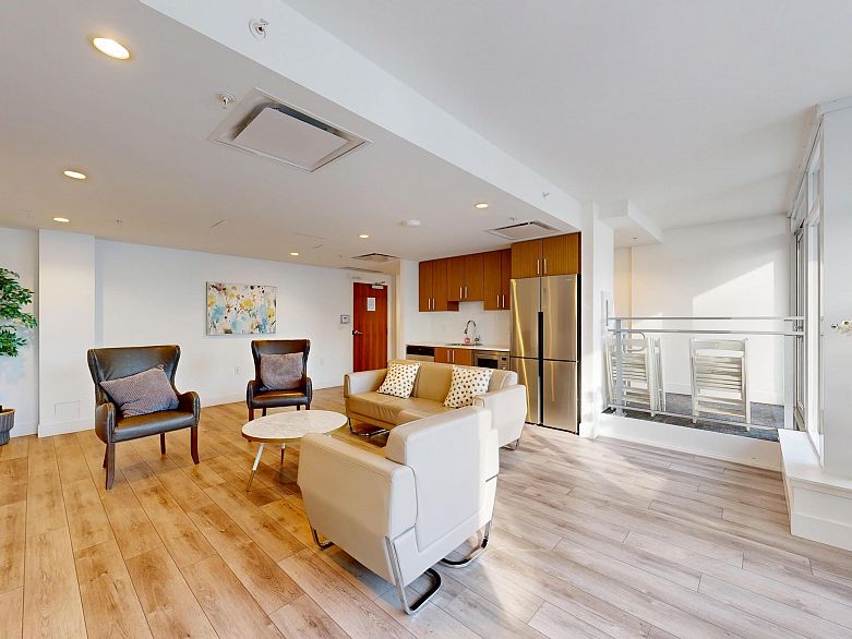 1207 1708 Ontario Street