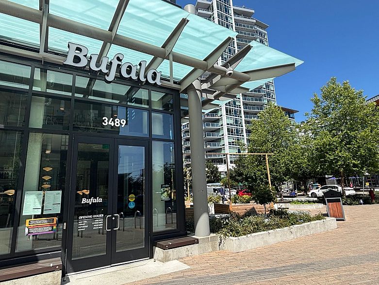 206 2733 Chandlery Place