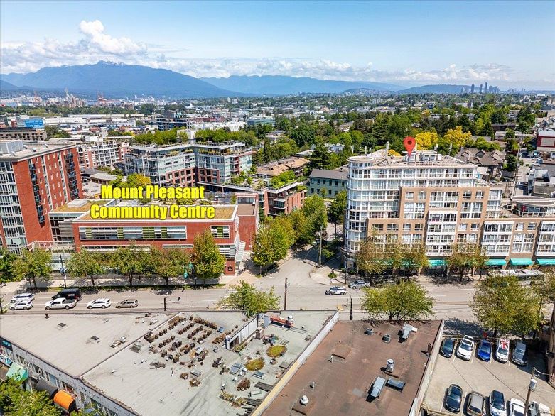 704 288 E 8th Avenue