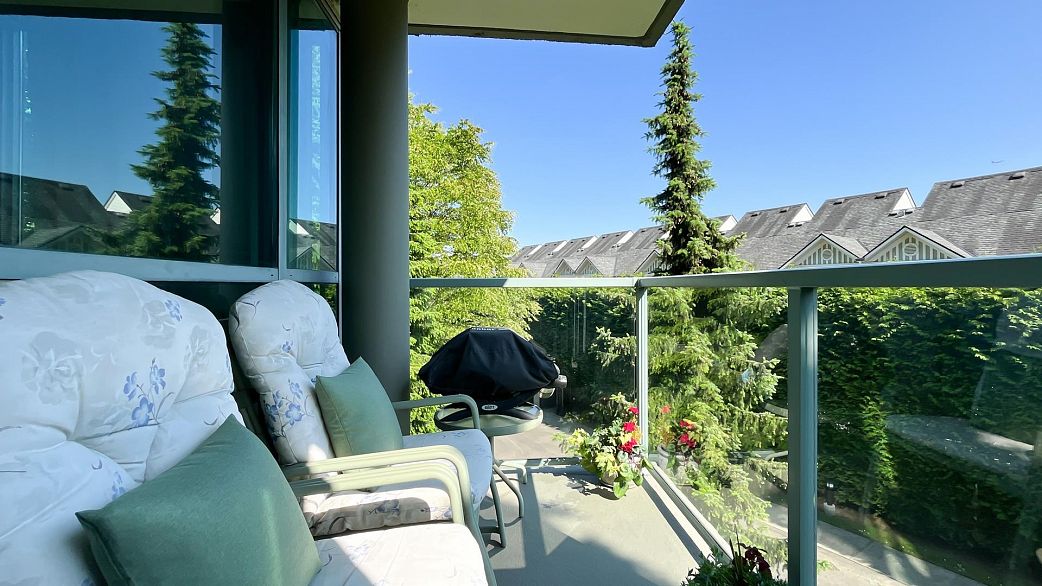 206 2733 Chandlery Place