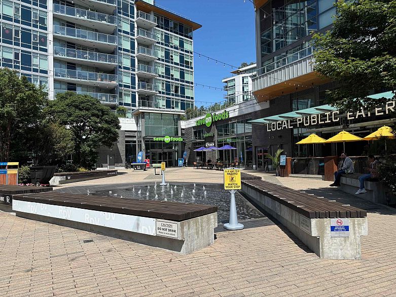 206 2733 Chandlery Place