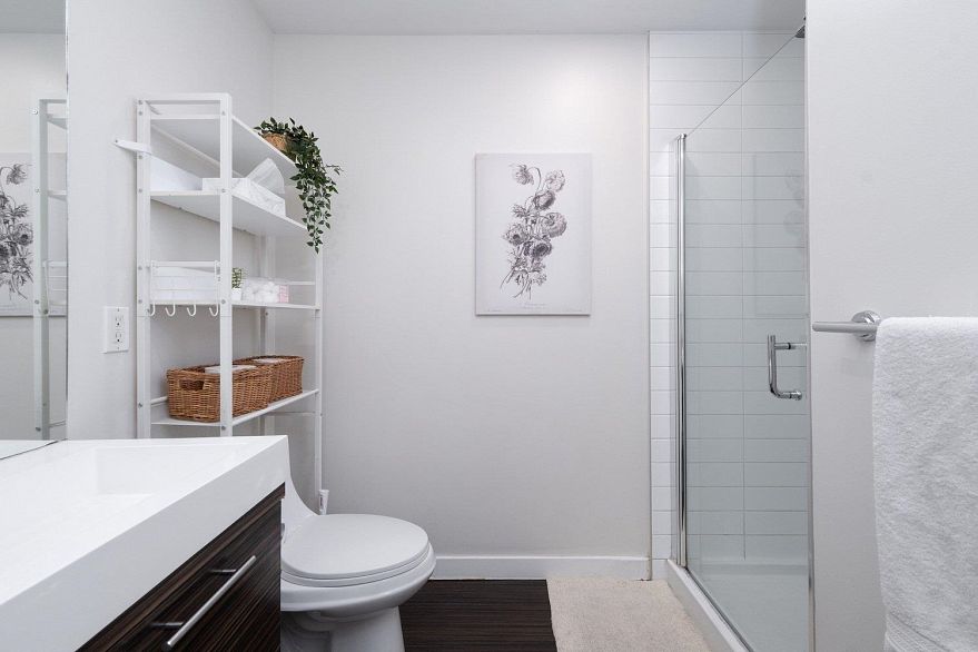 406 370 Carrall Street