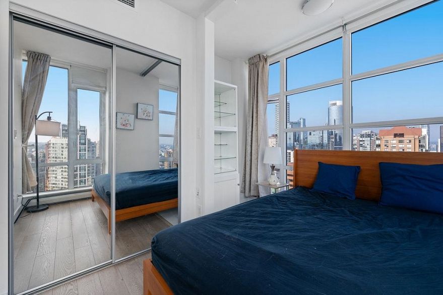 2904 1283 Howe Street