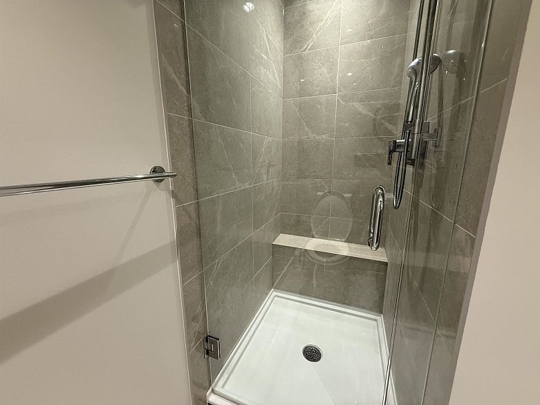 704 5608 Berton Avenue