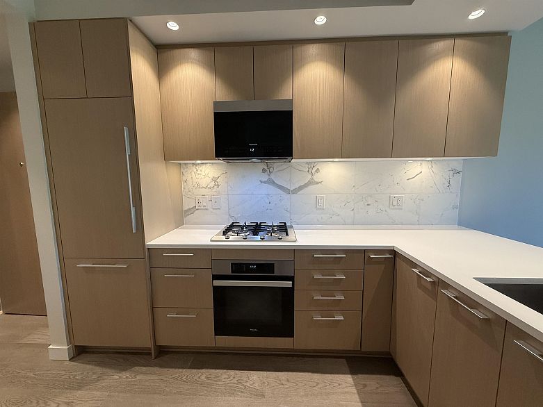 704 5608 Berton Avenue