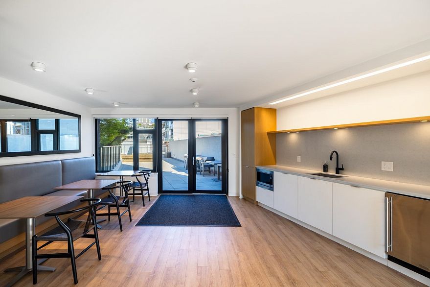 706 210 E 5th Avenue