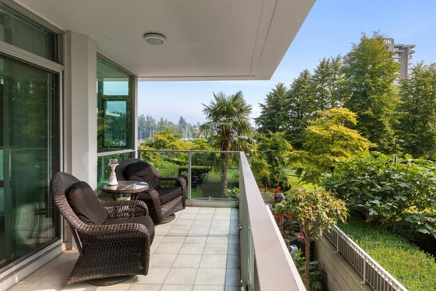 102 1717 Bayshore Drive