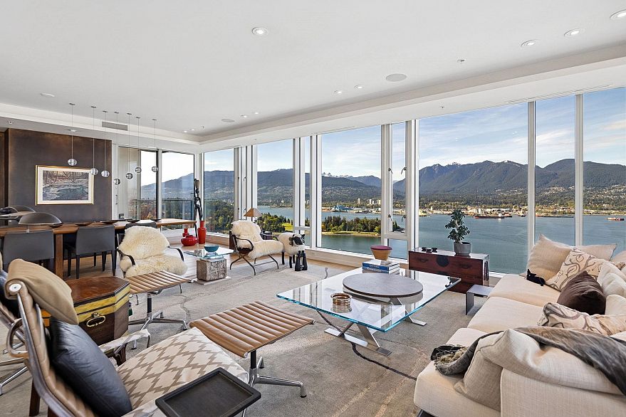 4501 1011 W Cordova Street