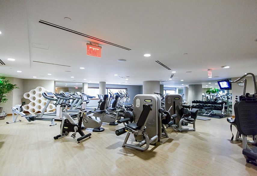 4501 1011 W Cordova Street