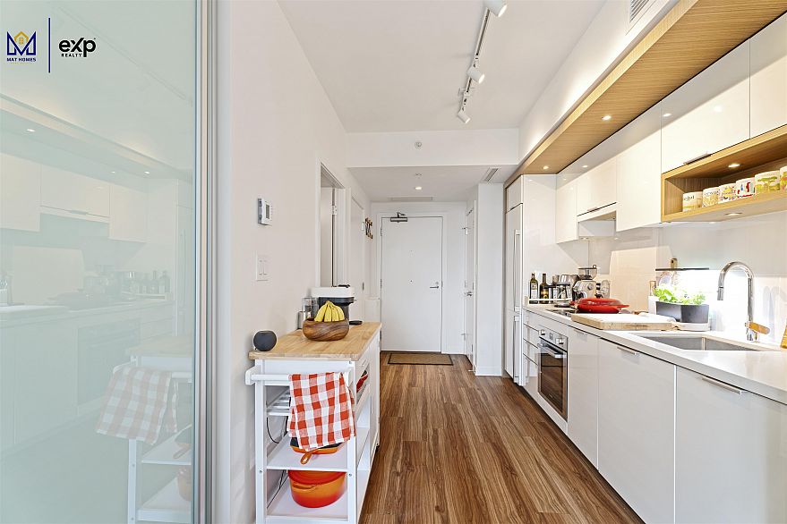 406 1661 Quebec Street