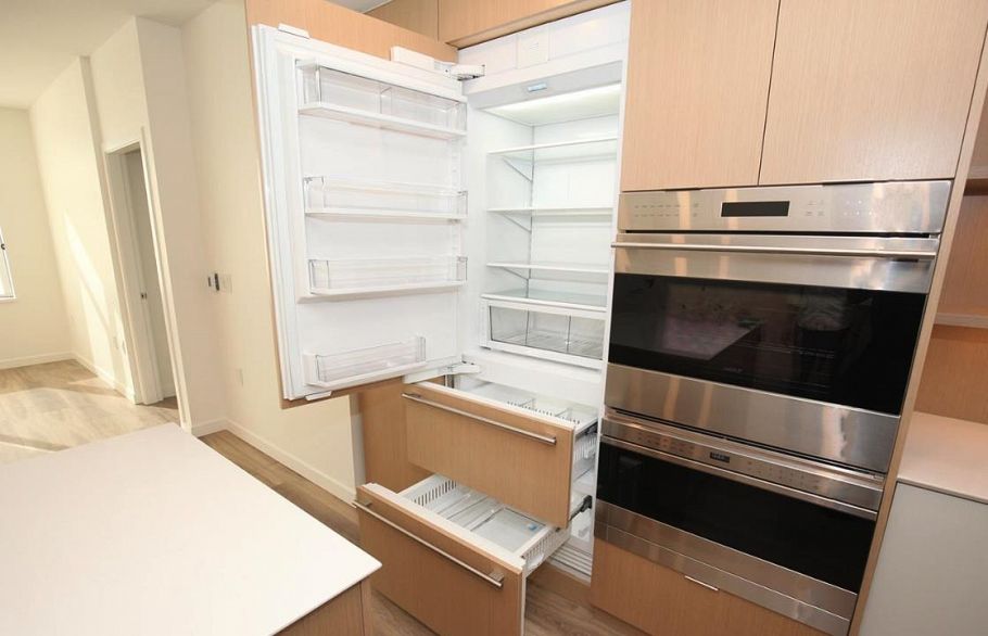 706 210 E 5th Avenue