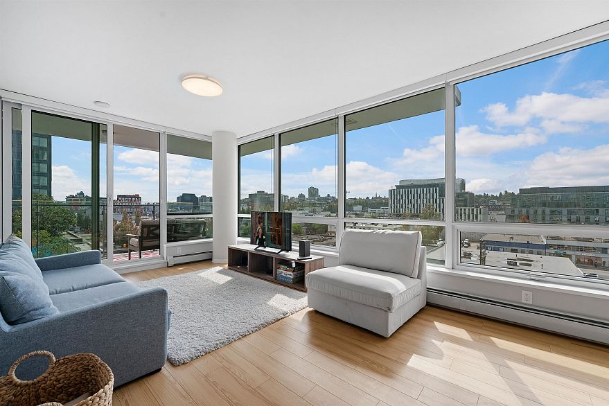 907 159 W 2nd Avenue