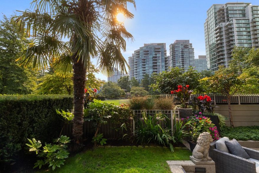 102 1717 Bayshore Drive