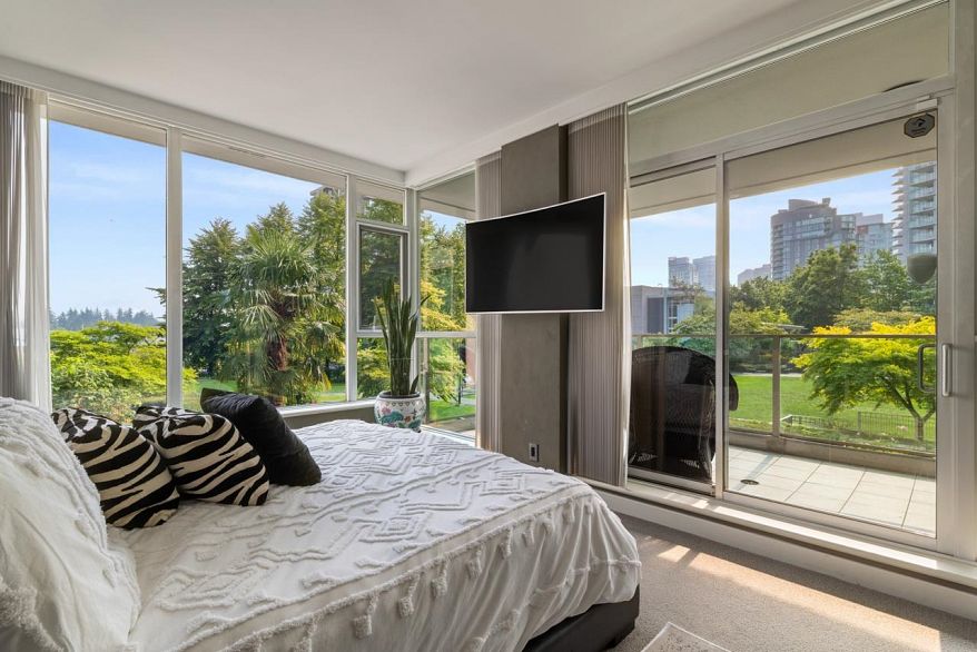 102 1717 Bayshore Drive