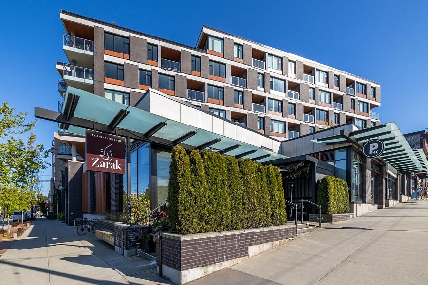 706 210 E 5th Avenue