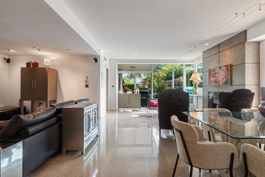 102 1717 Bayshore Drive