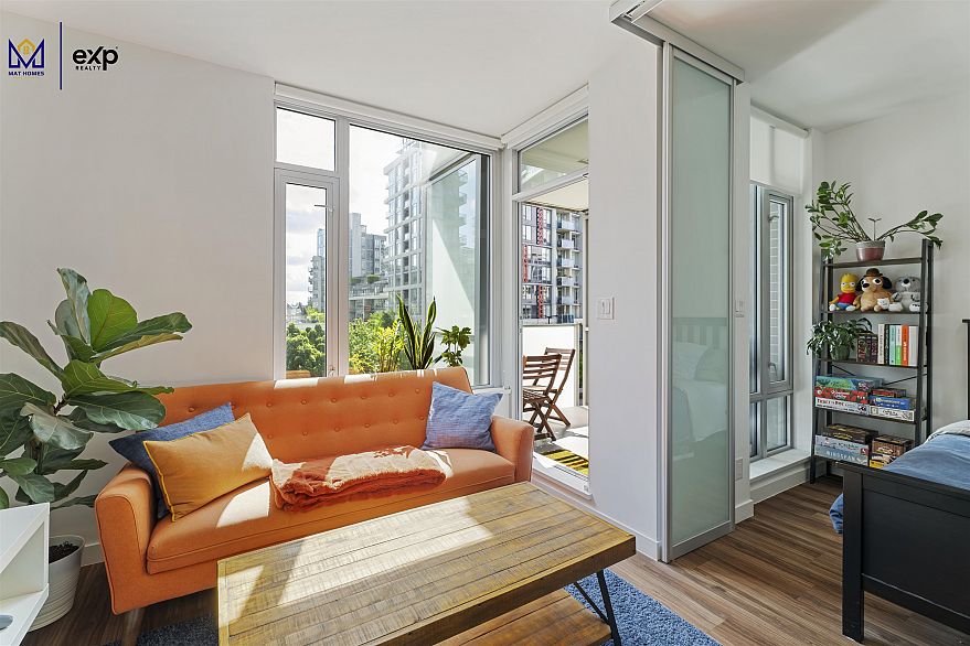 406 1661 Quebec Street