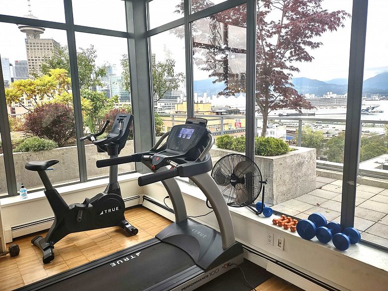 505 66 W Cordova Street