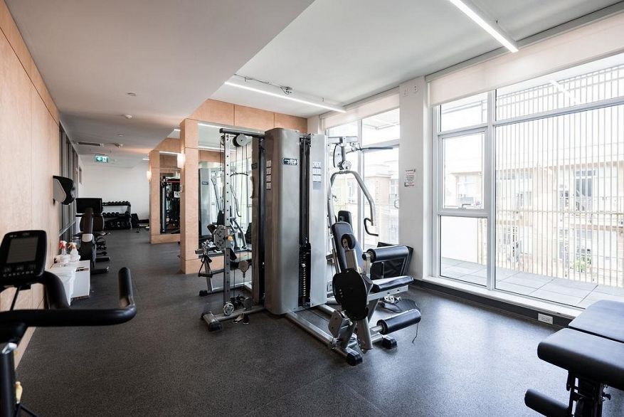 905 285 E 10th Avenue