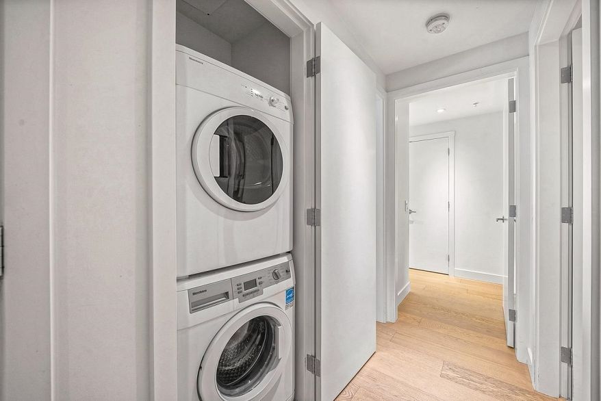 212 7128 Adera Street