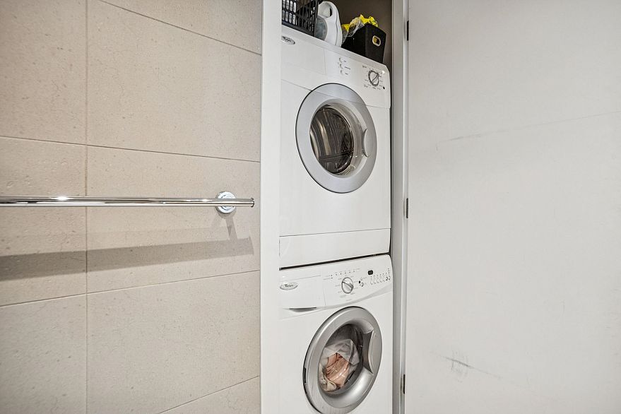 605 1708 Columbia Street