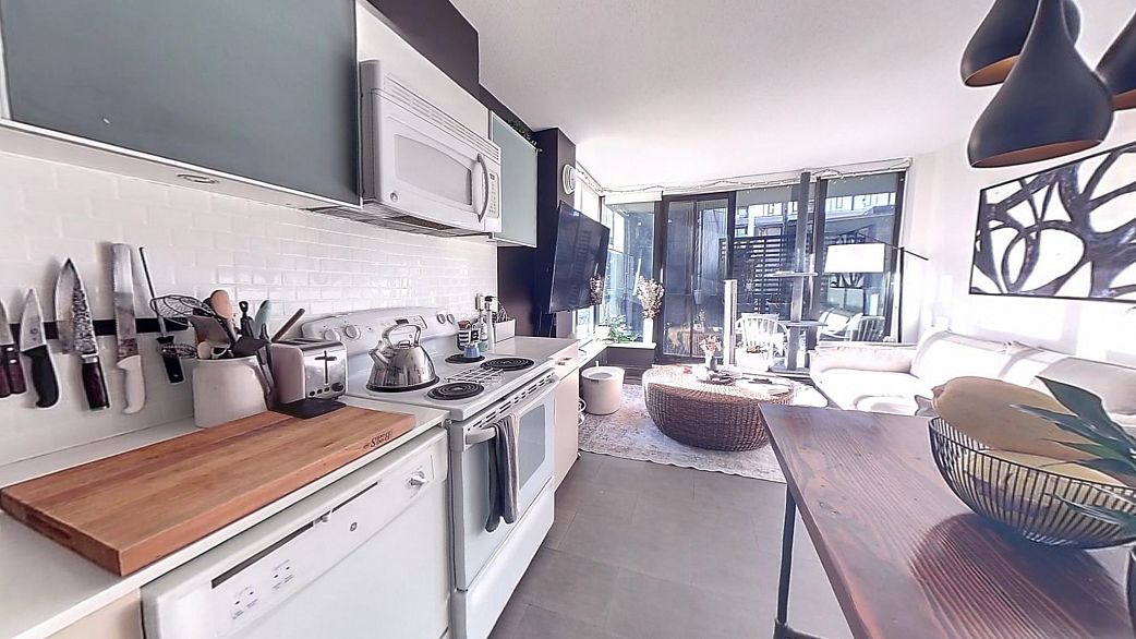 505 66 W Cordova Street