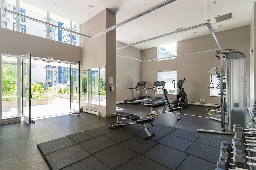 605 1708 Columbia Street