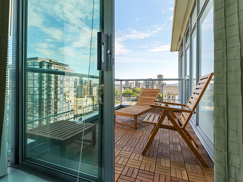 PH3 1790 Bayshore Drive