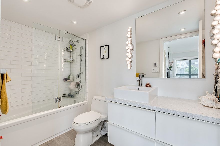 601 1128 Quebec Street